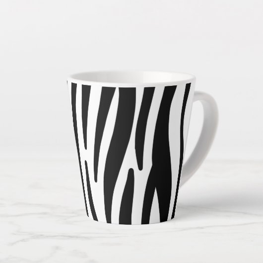 Trendy meisjesachtige chique zwart-witte zebrastre latte mok (Rechterhoek)