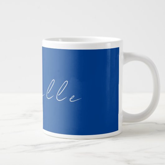 Trendy minimalistisch modern handgeschreven blauw grote koffiekop (Rechts)