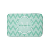 Trendy Mint Green Chevron Zigzag Name en Monogram Badmat (Voorkant)