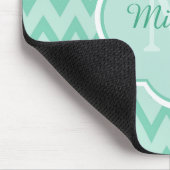 Trendy Mint Green Chevron Zigzag Name en Monogram Muismat (Hoek)