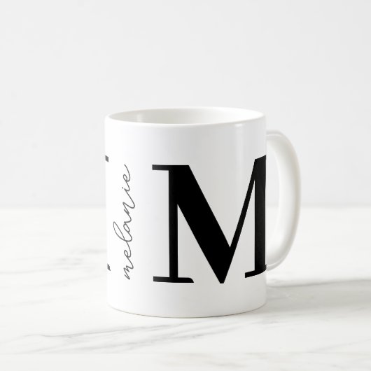 Trendy Modern Monogram Naam Black White Coffee Mok (Voorkant rechts)