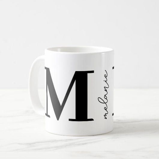 Trendy Modern Monogram Naam Black White Coffee Mok (Voorkant links)