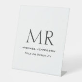 Trendy Modern Monogram Plain Minimalist Reclamebord Met Voetstuk (Voorkant)