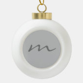Trendy modern monogram professional keramische bal ornament (Voorkant)