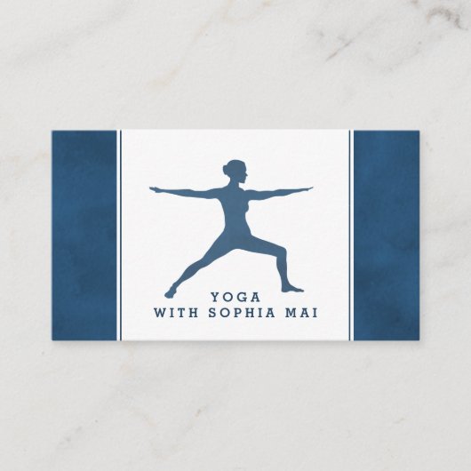 Trendy Modern Navy Blue Yoga Instructor Visitekaartje (Voorkant)