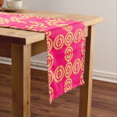 Trendy Modern Pink and Yellow Spring Medium Tafelloper (Voorbeeld)