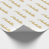 Trendy Modern Script Custom Name wit en goud Cadeaupapier (Hoek)