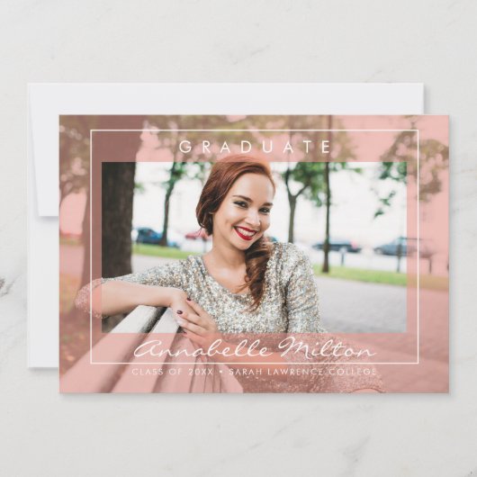 Trendy Modern Script Peach Afstuderen Kaart (Voorkant)