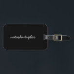 Trendy Modern Solid Black Script Monogram Bagagelabel<br><div class="desc">Bereid u voor op uw volgende vakantie of zakenreis met dit Trendy Modern Solid Black Script Monogram Name Bagagelabel. Kan worden aangepast met jouw naam van keuze aan de voorzijde en uw contactgegevens aan de achterzijde.</div>