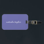 Trendy Modern Zeer Peri Paars Manuscript Monogram Bagagelabel<br><div class="desc">Bereid je voor op je volgende vakantie of zakenreis met dit Paarse Trendy Modern Zeer Peri Manuscript Monogram Name Bagagelabel. Kan worden aangepast met jouw naam van keuze aan de voorzijde en uw contactgegevens aan de achterzijde.</div>