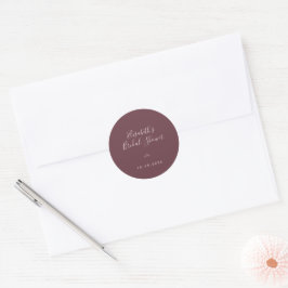 Trendy moderne bordeauxrode en blush envelop seal ronde sticker