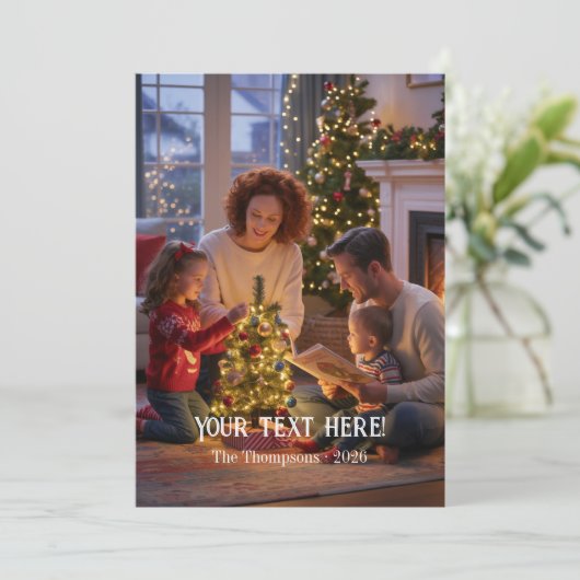 Trendy Moderne Typografie Familie Kerst Foto Feestdagenkaart (Staand voorkant)