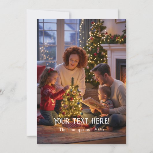 Trendy moderne typografie familie kerstfoto feestdagenkaart (Voorkant)