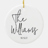 Trendy moderne zwart-wit script bruiloft keramisch ornament (Achterkant)