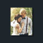 Trendy Monogram Foto Canvas Afdruk<br><div class="desc">Moderne geometrische lijst fotocanvas. Pas het aan met uw trouwdatum,  familienaam of een tekst van uw keuze voor een mooi en uniek stuk wandkunst.</div>