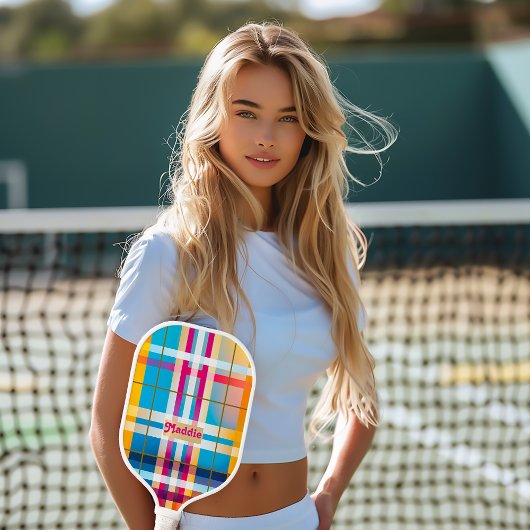 Trendy monogram kleurrijk geruite pickleball paddle