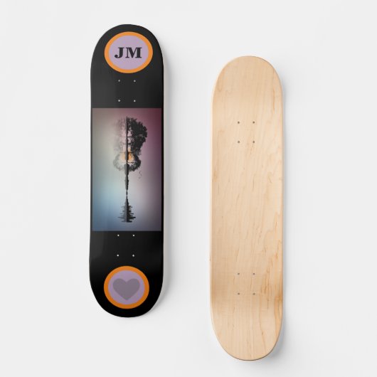 Trendy Monogrammed Skateboard met Guitar (Voorkant)