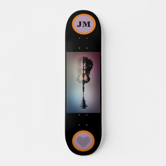 Trendy Monogrammed Skateboard met Guitar (Voorkant)