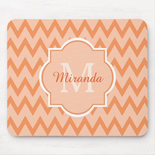 Trendy Oranje Chevron Zigzag Name en Monogram Muismat (Voorkant)