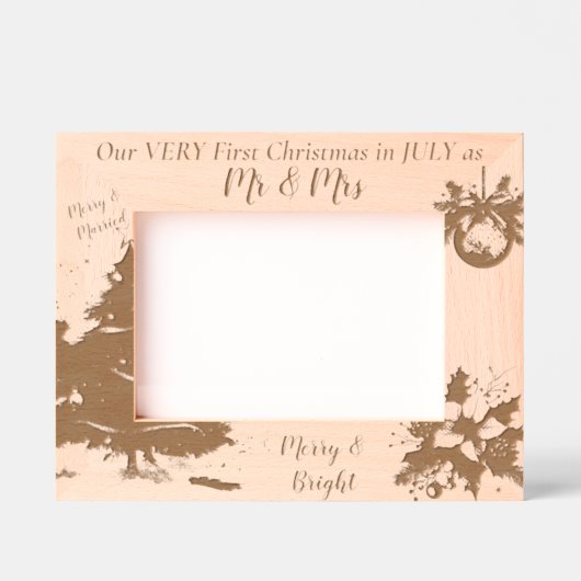 Trendy Our Very First Christmas in JULY  Gegraveerde Lijstjes (Voorkant)