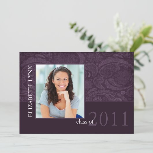 Trendy Paars Damask Photo Afstuderen Invitation Kaart (Staand voorkant)