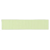 Trendy Pastel Bright Lime Green Stripes Patroon Korte Tafelloper (Horizontaal)