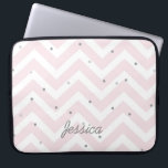 Trendy Pastel Pink Chevron Dotty Personalized Laptop Sleeve<br><div class="desc">Zoete trendy chevron en stippen patroon.</div>