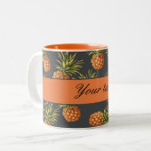 Trendy Personalized Pineapple Tweekleurige Koffiemok (Voorkant links)