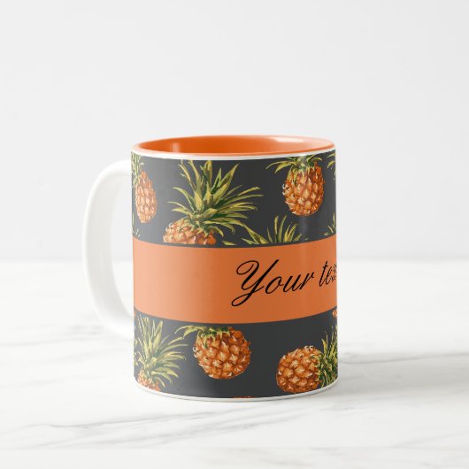 Trendy Personalized Pineapple Tweekleurige Koffiemok (Voorkant links)