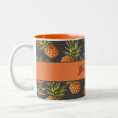 Trendy Personalized Pineapple Tweekleurige Koffiemok (Links)