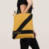 Trendy Persoonlijke mosterd Gele Zwarte Stripes Tote Bag (Dichtbij)
