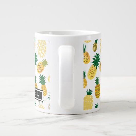 Trendy Pineapple Pattern | Jouw namen toevoegen Grote Koffiekop (Achterkant)