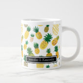 Trendy Pineapple Pattern | Jouw namen toevoegen Grote Koffiekop (Rechts)