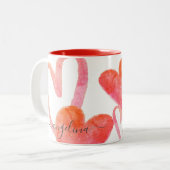 Trendy Pink & Red Hearts Monogram Valentijnse  Two Tweekleurige Koffiemok (Voorkant links)