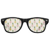 Trendy Pink Yellow Tropical Pineapple Pattern Retro Zonnebril (Voorkant)