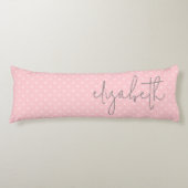 Trendy Polka Dot blush roze script grijs naam Lichaamskussen (Voorkant)
