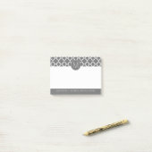 Trendy Quatrefoil Pattern met Custom Monogram Post-it® Notes (Op bureau)