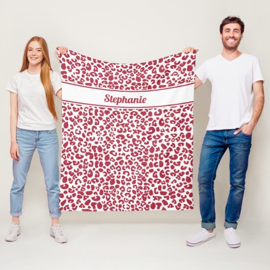 Trendy Red en White Leopard Print met naam Fleece Deken (In situ)