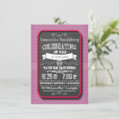 Trendy Red Neon Chalkboard Birthday Party Invite Kaart (Staand voorkant)