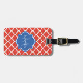 Trendy Red Quatrefoil Blue Monogram en naam Bagagelabel (Voorkant horizontaal)