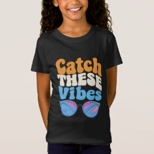 Trendy Retro Zonnebril Grafische T-shirt voor Stij