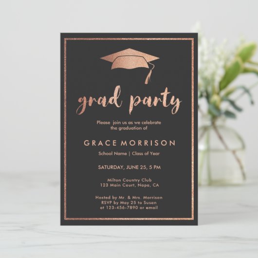 Trendy Roos Gold Black Graduparty Invitation Kaart (Staand voorkant)
