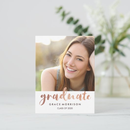 Trendy Roos Gold Graduation Party Foto Uitnodiging Briefkaart (Staand voorkant)