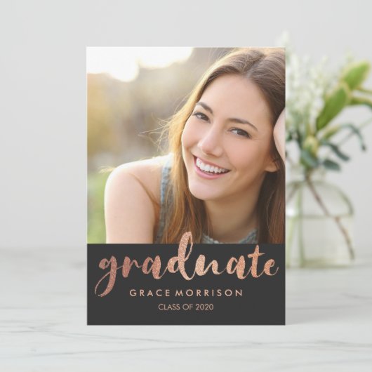 Trendy Roos Gold Graduation Party Photo Invitation Kaart (Staand voorkant)