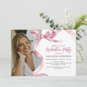 Trendy roze boog foto Afstuderen uitnodiging (Staand voorkant)