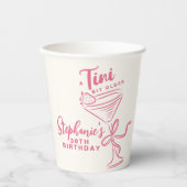 Trendy roze een klein beetje ouder 30e verjaardag papieren bekers (Voorkant)