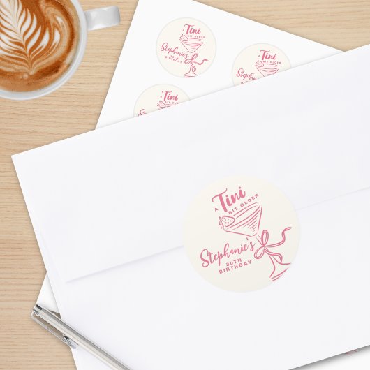 Trendy roze een klein beetje ouder 30e verjaardag ronde sticker