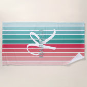 Trendy roze en turquoise gestreepte monogram aange strandlaken (Voorkant)