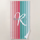 Trendy roze en turquoise gestreepte monogram aange strandlaken (Voorkant)