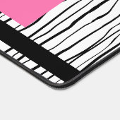 Trendy roze en zwart gepersonaliseerd bureaumat (Hoek)